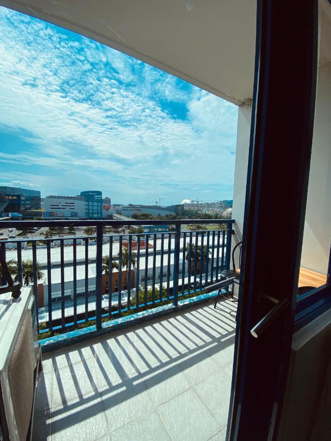 Madison'S Place At Sea Moa Manila Ngoại thất bức ảnh